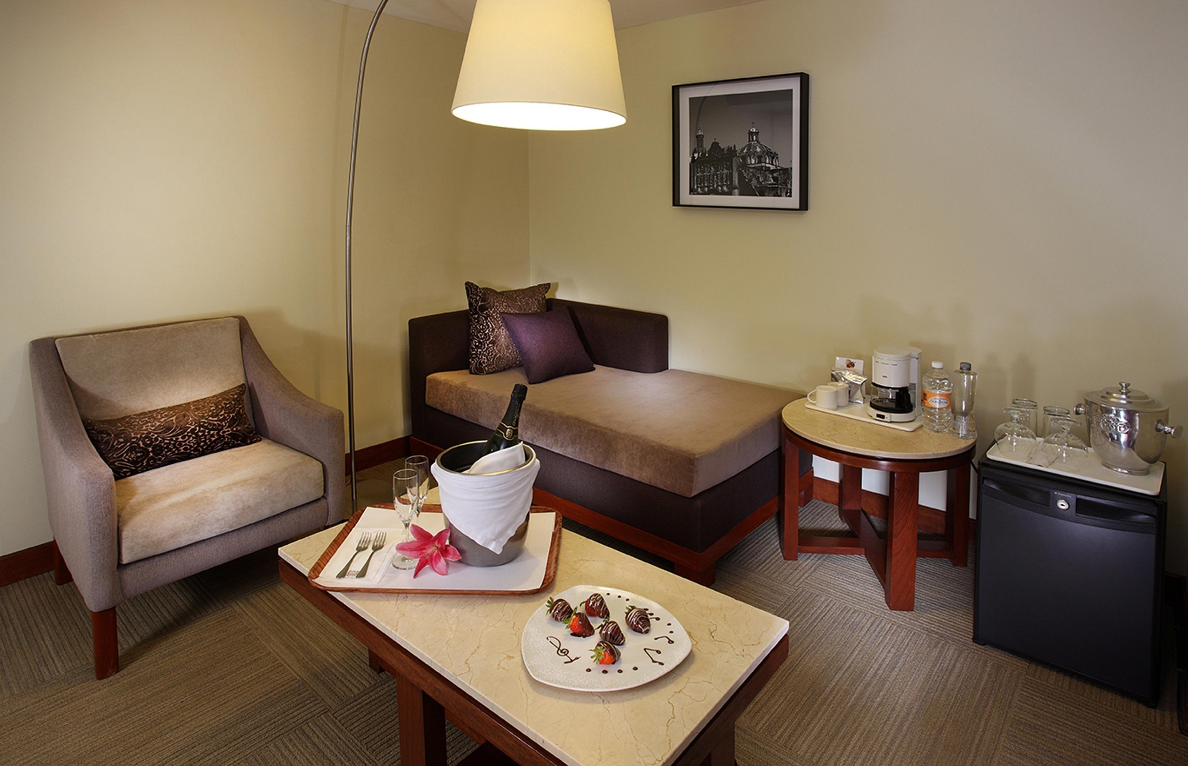 Emporio Reforma Hotell Mexico by Eksteriør bilde A suite at the hotel