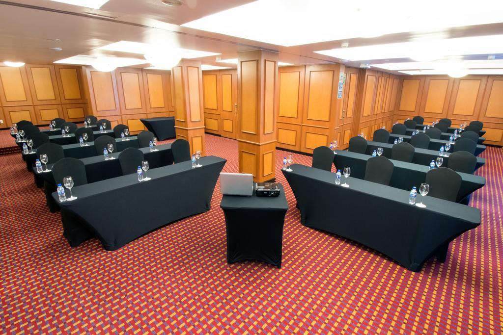 Emporio Reforma Hotell Mexico by Eksteriør bilde A meeting room at the hotel