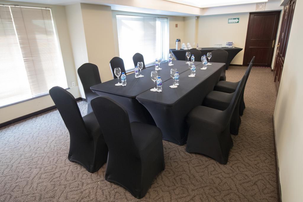 Emporio Reforma Hotell Mexico by Eksteriør bilde A meeting room at the hotel