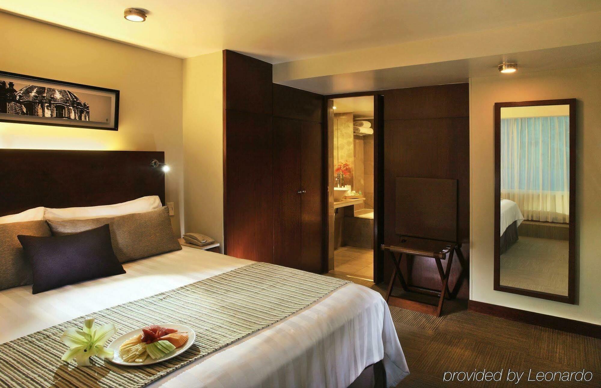 Emporio Reforma Hotell Mexico by Eksteriør bilde A room at the hotel
